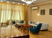 İcarəyə verilir 3 otaqlı 180 m2 yeni tikili Port Baku