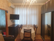 Satılır 1 otaqlı 31 m2 köhnə tikili Memar Əcəmi m.