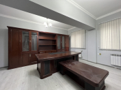İcarəyə verilir 9 otaqlı 270 m2 ofis Neftçilər m.