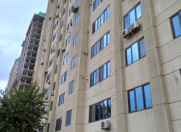 Satılır 2 otaqlı 60 m2 köhnə tikili Bayıl parkı