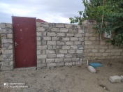 Satılır 2 otaqlı 250 m2 köhnə tikili Buzovna