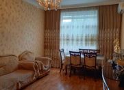 İcarəyə verilir 2 otaqlı 65 m2 köhnə tikili Elmlər Akademiyası m.