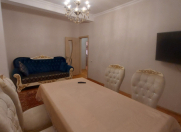 İcarəyə verilir 2 otaqlı 60 m2 köhnə tikili Nəriman Nərimanov m.