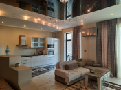 Satılır 2 otaqlı 75 m2 yeni tikili Gənclik m.