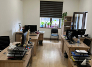 İcarəyə verilir 6 otaqlı 250 m2 ofis Şah İsmayıl Xətai m.