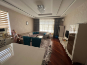 Satılır 4 otaqlı 180 m2 yeni tikili 2 mkr