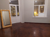 İcarəyə verilir 2 otaqlı 52 m2 ofis Səbail r.