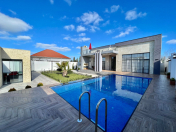 Satılır 4 otaqlı 220 m2 bağ evi Mərdəkan