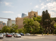 Satılır 3 otaqlı 180 m2 obyekt Nəsimi r.