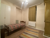 İcarəyə verilir 3 otaqlı 70 m2 köhnə tikili Fəvvarələr meydanı