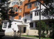 Satılır 2 otaqlı 58 m2 köhnə tikili Memar Əcəmi m.