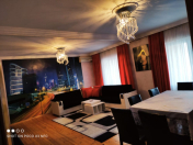 İcarəyə verilir 4 otaqlı 130 m2 köhnə tikili İnşaatçılar m.