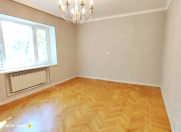 İcarəyə verilir 2 otaqlı 50 m2 köhnə tikili 28 May m.