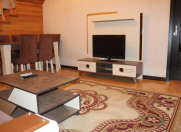 İcarəyə verilir 3 otaqlı 90 m2 köhnə tikili 28 May m.