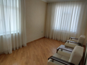 İcarəyə verilir 3 otaqlı 83 m2 yeni tikili 28 May m.