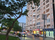 İcarəyə verilir 3 otaqlı 134 m2 yeni tikili 8 Noyabr m.