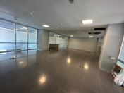 İcarəyə verilir 35 otaqlı 3200 m2 ofis Şah İsmayıl Xətai m.