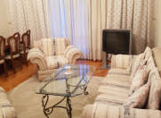 İcarəyə verilir 3 otaqlı 110 m2 köhnə tikili Nəsimi r.