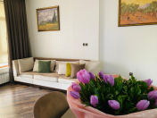 İcarəyə verilir 3 otaqlı 126 m2 yeni tikili Yasamal r.