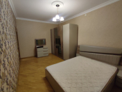 İcarəyə verilir 3 otaqlı 70 m2 köhnə tikili Qara şəhər