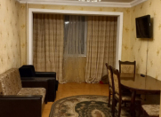 Satılır 2 otaqlı 65 m2 köhnə tikili 3 mkr