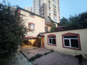 Satılır 5 otaqlı 340 m2 həyət evi Badamdar