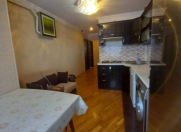 Satılır 3 otaqlı 90 m2 köhnə tikili Həzi Aslanov m.