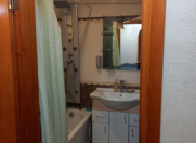 İcarəyə verilir 3 otaqlı 85 m2 köhnə tikili Xalqlar Dostluğu m.