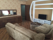 İcarəyə verilir 3 otaqlı 140 m2 yeni tikili Elmlər Akademiyası m.