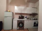 İcarəyə verilir 2 otaqlı 50 m2 köhnə tikili Nəsimi r.