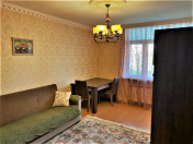 İcarəyə verilir 3 otaqlı 80 m2 köhnə tikili 28 May m.