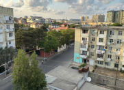 Satılır 2 otaqlı 42 m2 köhnə tikili Badamdar