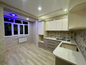 Satılır 2 otaqlı 60 m2 köhnə tikili Bakıxanov