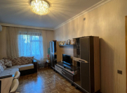 Satılır 2 otaqlı 60 m2 köhnə tikili Həzi Aslanov m.