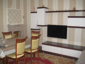 Satılır 3 otaqlı 90 m2 köhnə tikili 28 May m.