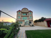 Satılır 9 otaqlı 300 m2 villa Buzovna