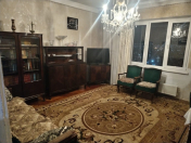 Satılır 4 otaqlı 80 m2 köhnə tikili 9 mkr