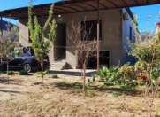 Satılır 4 otaqlı 240 m2 həyət evi Saray