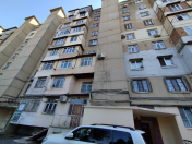 Satılır 2 otaqlı 60 m2 köhnə tikili Xalqlar Dostluğu m.