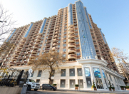 Satılır 3 otaqlı 128 m2 yeni tikili Gənclik m.