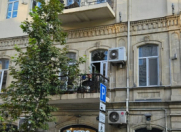 İcarəyə verilir 2 otaqlı 60 m2 köhnə tikili Sahil m.