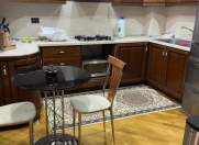 İcarəyə verilir 2 otaqlı 65 m2 köhnə tikili Gənclik m.