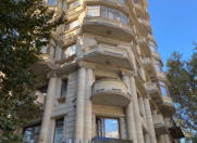 İcarəyə verilir 3 otaqlı 128 m2 yeni tikili Nizami kinoteatrı