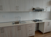 İcarəyə verilir 3 otaqlı 72 m2 yeni tikili Saray