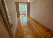 Satılır 2 otaqlı 42 m2 köhnə tikili Gənclik m.