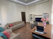 Satılır 3 otaqlı 130 m2 yeni tikili Gənclik m.