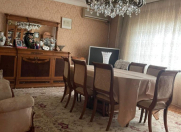 Satılır 4 otaqlı 105 m2 köhnə tikili Gənclik m.