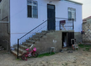 Satılır 3 otaqlı 90 m2 həyət evi Saray