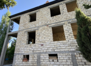 Satılır 8 otaqlı 10 m2 həyət evi Sahil