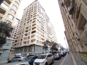 Satılır 4 otaqlı 227 m2 yeni tikili Gənclik m.